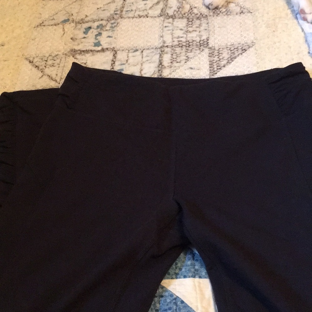 Women’s black work out leggings